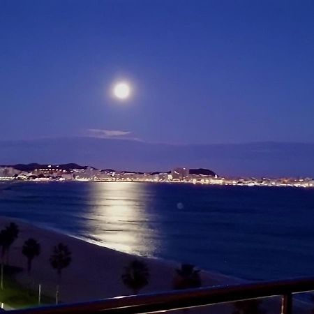 Apartamento Torre Valentina Frente Al Mar กาลองเย ภายนอก รูปภาพ