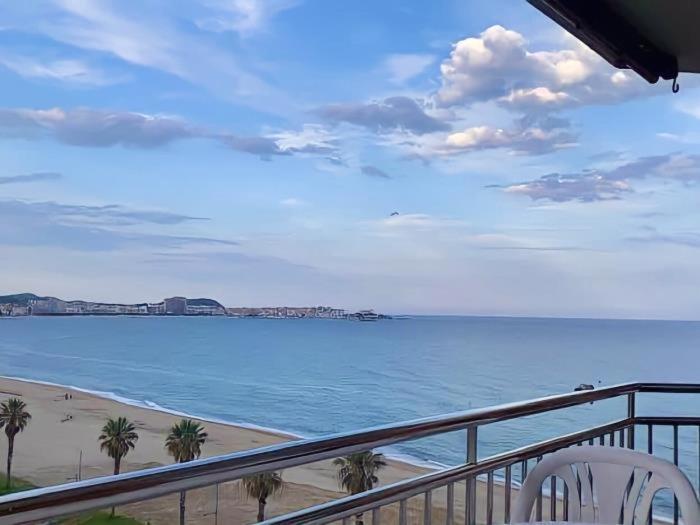 Apartamento Torre Valentina Frente Al Mar กาลองเย ภายนอก รูปภาพ